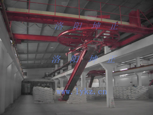 1523586635666498.jpg 碼垛機(jī)4.jpg