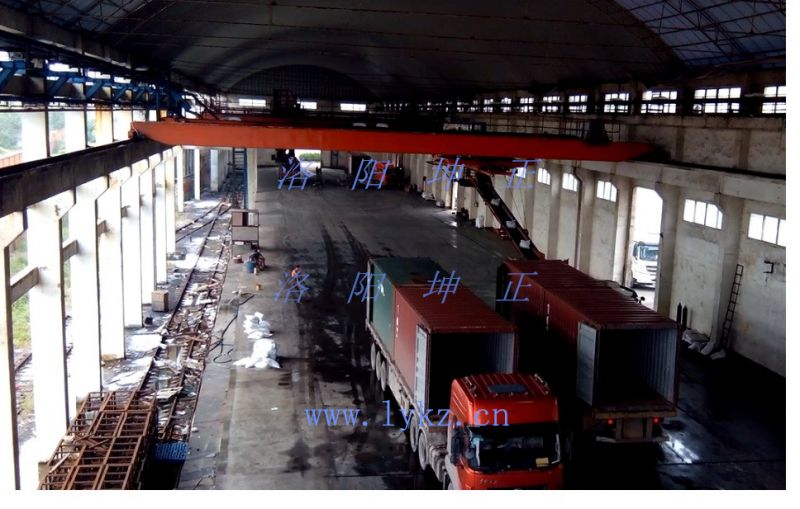 橋式敞車(chē)、集裝箱車(chē)裝車(chē)機(jī)